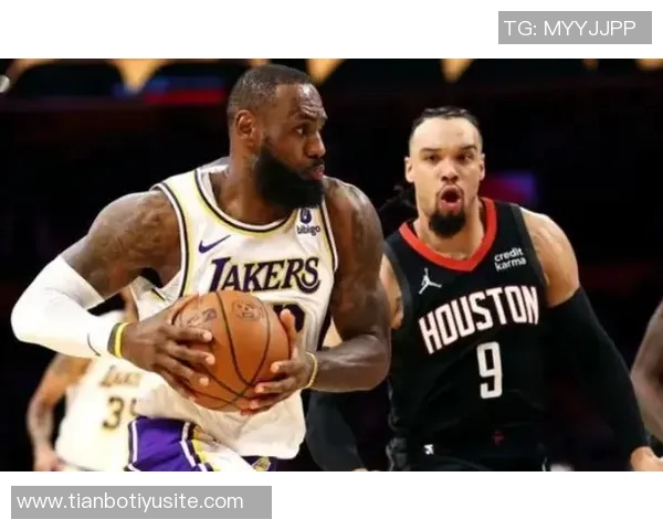 狄龙幽默回应总经理期望称下场比赛要抢回十个篮板